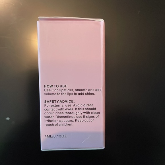 Reign Lashes strawberry scent oil vitamin E lips natural Kait Davis bull rider - Picture 2 of 3